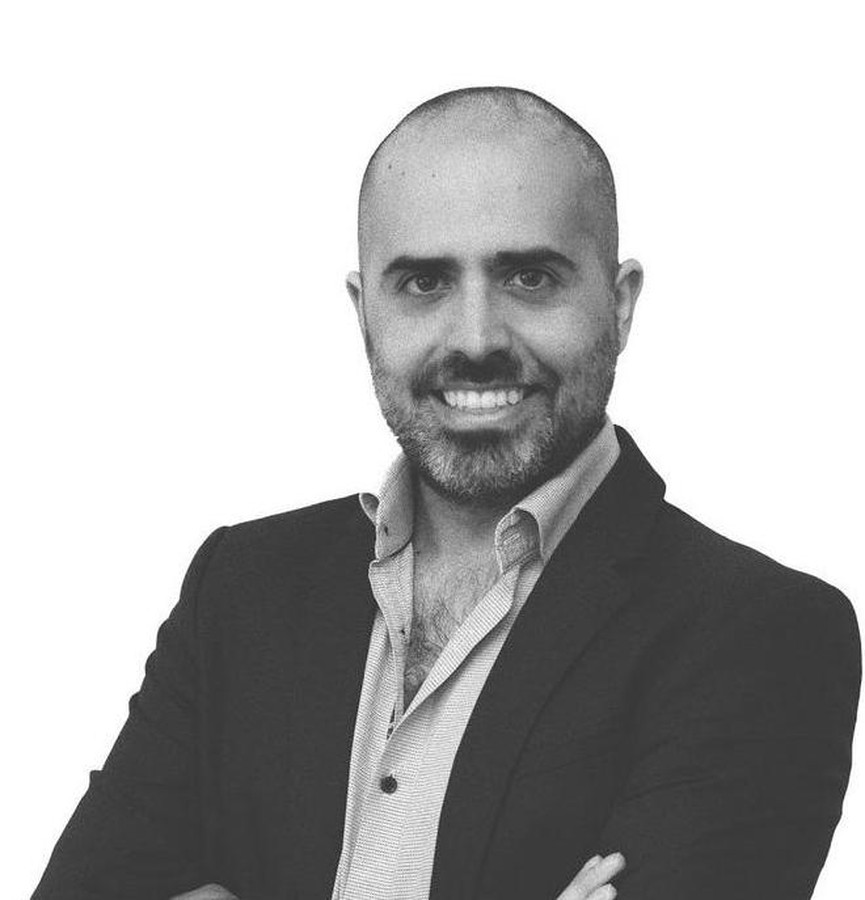 Black-and-white portrait of João Rufo